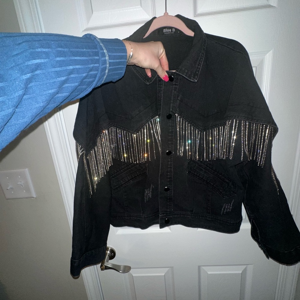 Black Jean jacket with rhinestone across front & back - Picture 5 of 8